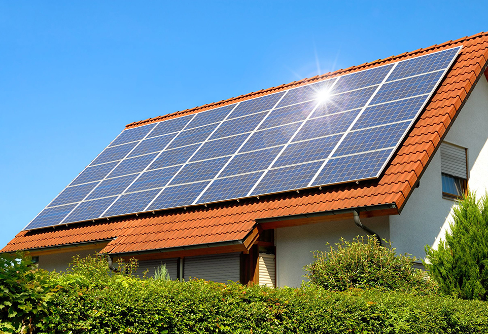 CLAIR ET NET ENTRETIENS  : Nettoyage de panneaux photovoltaïques à Puget-sur-Argens